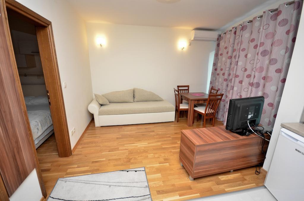 Apartments Rafailovic Ljubo Rafailovici Zimmer foto